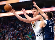 竞技宝电竞-关于德约科维奇爆冷击败掘金，精彩发挥引爆全场！的信息