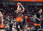 竞技宝-关于关键时刻体能课后，山东男篮远射贴柱备战全明星赛，管理层满意，资深球员宣示担当的信息