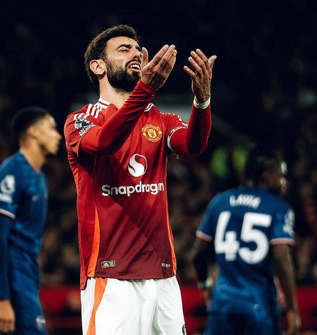  德国杯赛程吃紧，曼联集结日止住颓势，气氛紧张，球队文化再被提及