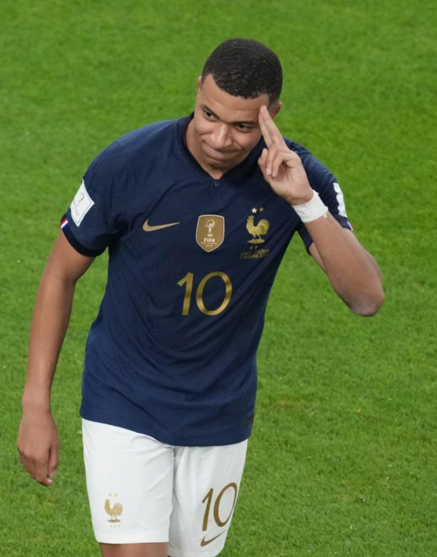  法国球星姆巴佩在哪个球队效力 