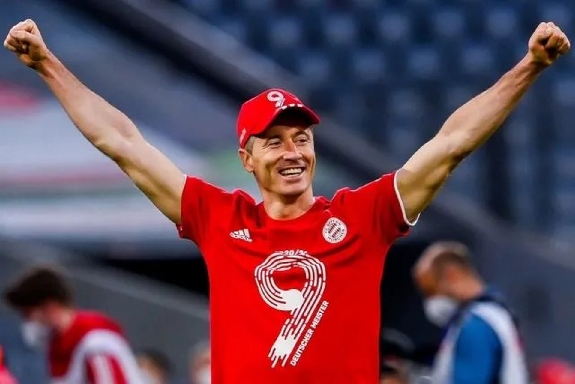 关于莱万多夫斯基迎来二十赛季高光表现,瑞士队球迷沸腾!的信息 关于莱万多夫斯基迎来二十赛季高光表现,瑞士队球迷沸腾!的信息